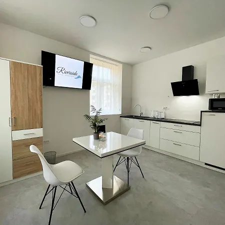 Riverside * Любляна