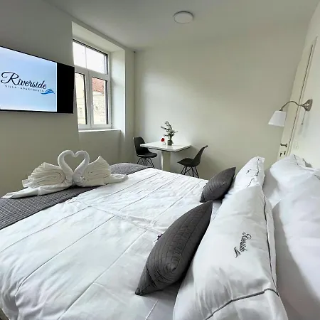 Riverside Апартаменты *