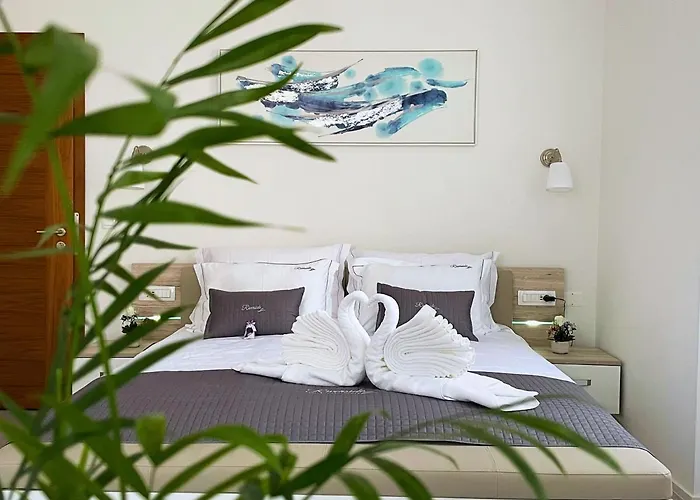 Riverside Apartment *