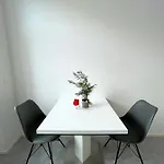 Riverside Apartman *